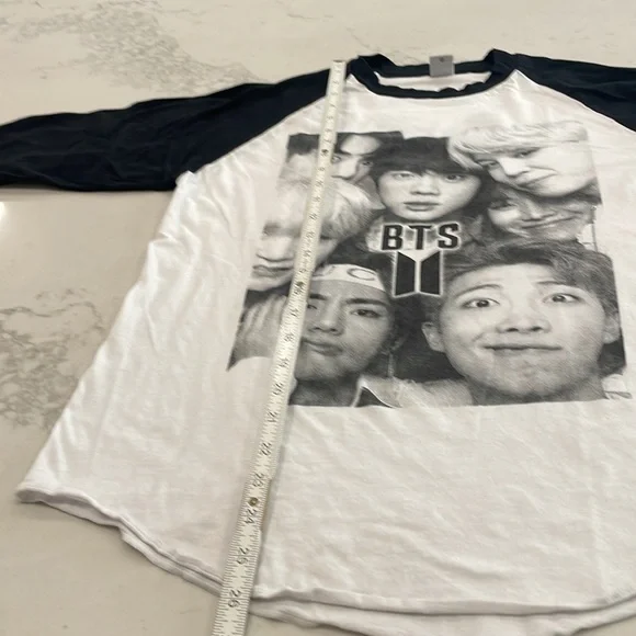 Women’s BTS concert T-shirts - Picture 6 of 7